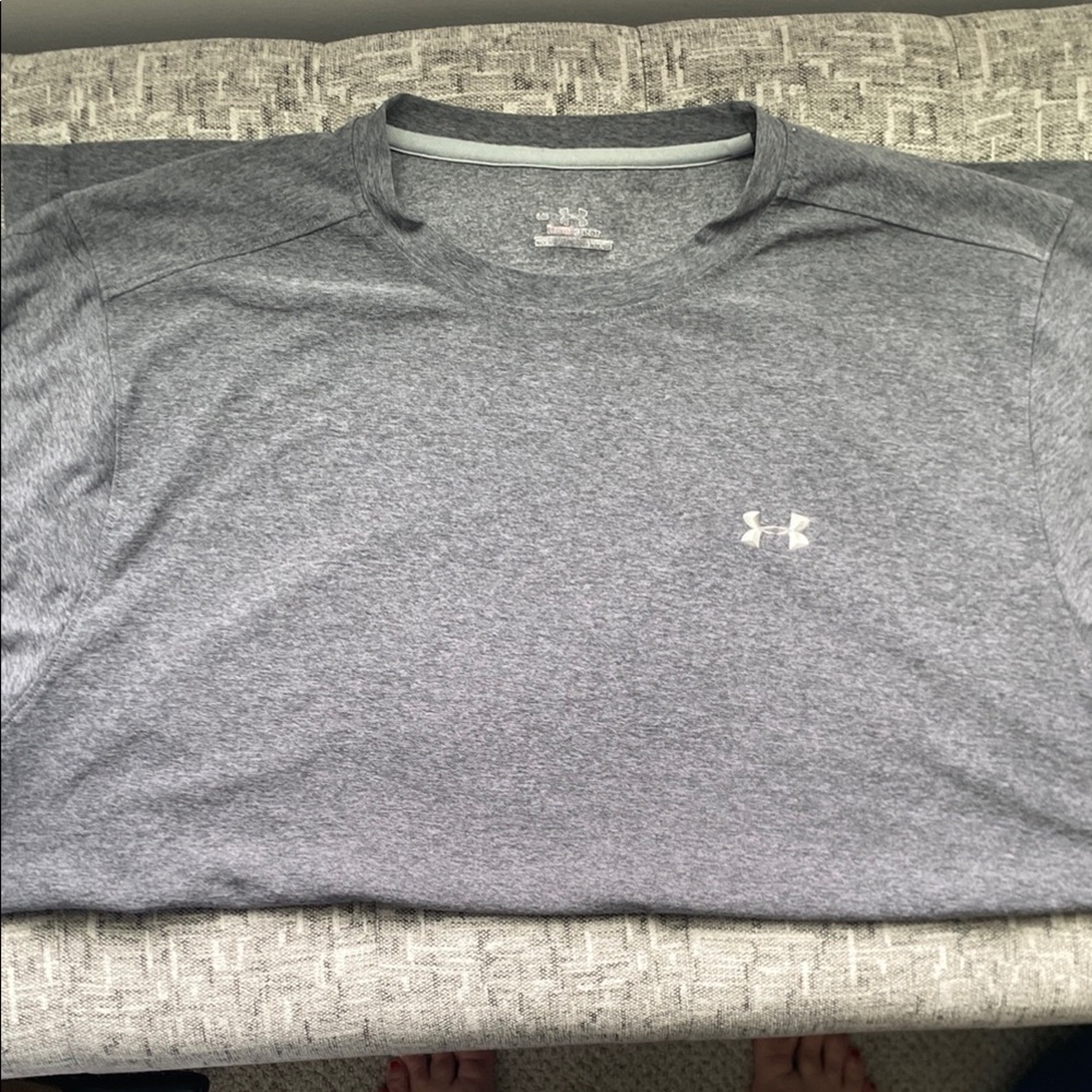 Under Armour Men's Charcoal Gray Short Sleeve Tee